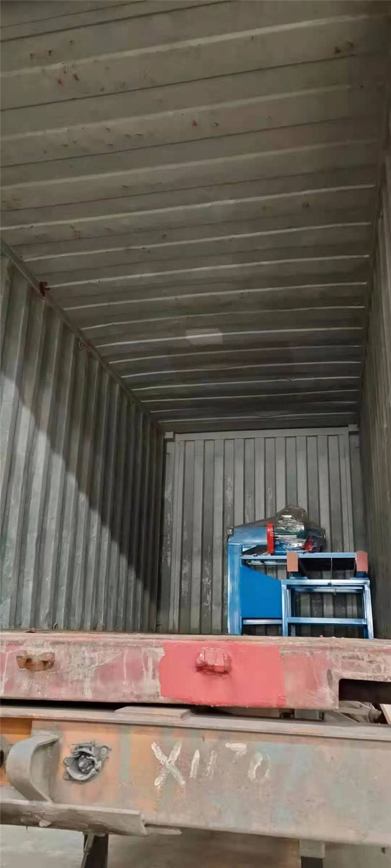  The first container in 2021 ：Stone and tiles cutting machine to Middle East(图4)