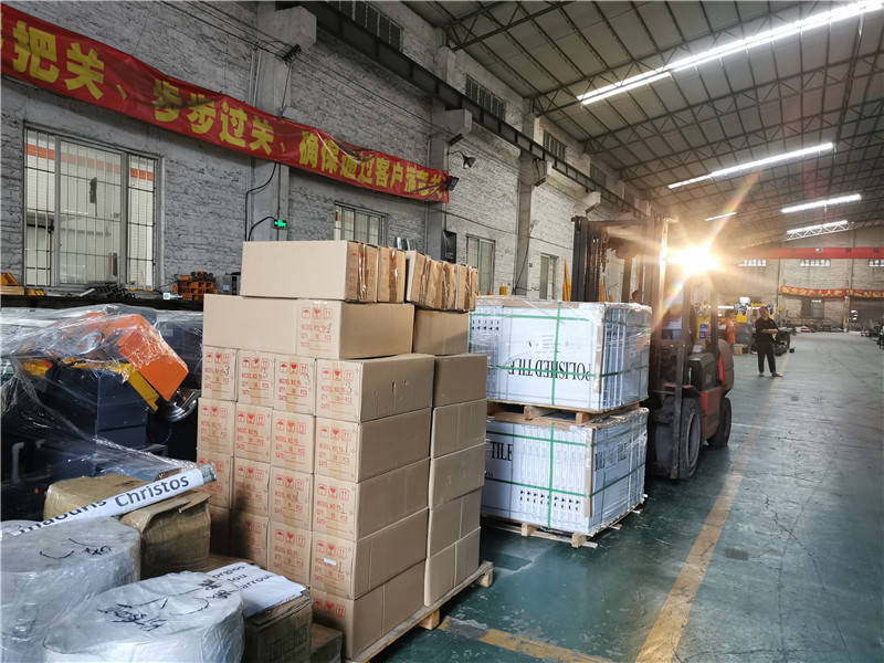 Container loading! CNC tile cutting machine had already packed(图8)