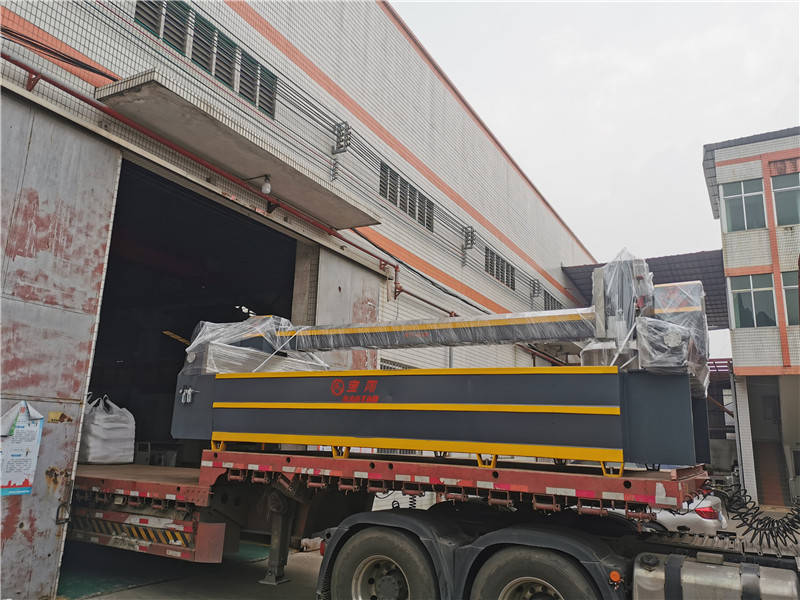4020 Water jet cutting machine,are exported to Southeast Asia(图4)