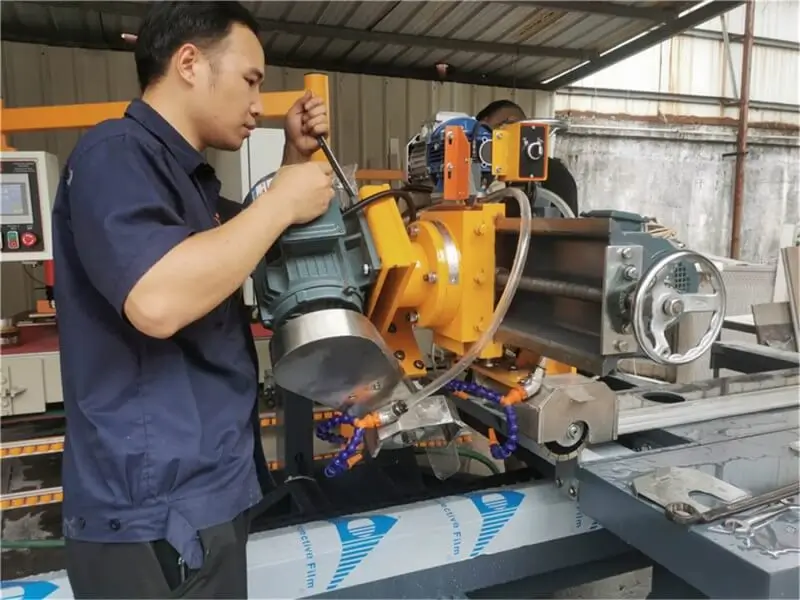 BT1800 PLC 2 Heads Multi-Function Manual Tiles Cutting Machine(图13) 数控手推 (4).webp